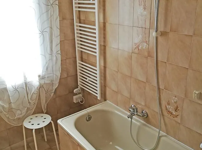 Konukevi Ca' Nadia 3*