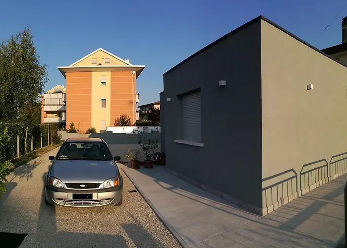 Konukevi Ca' Nadia 3*